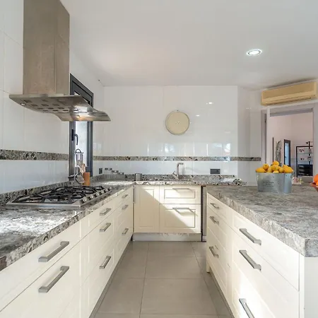 Ca Na Saurina By Interhome * Crestatx